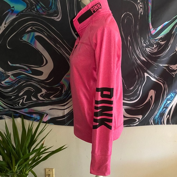 ⚜️Victoria Secret Half Zip Pink Top Size Medium⚜️ - Picture 3 of 5